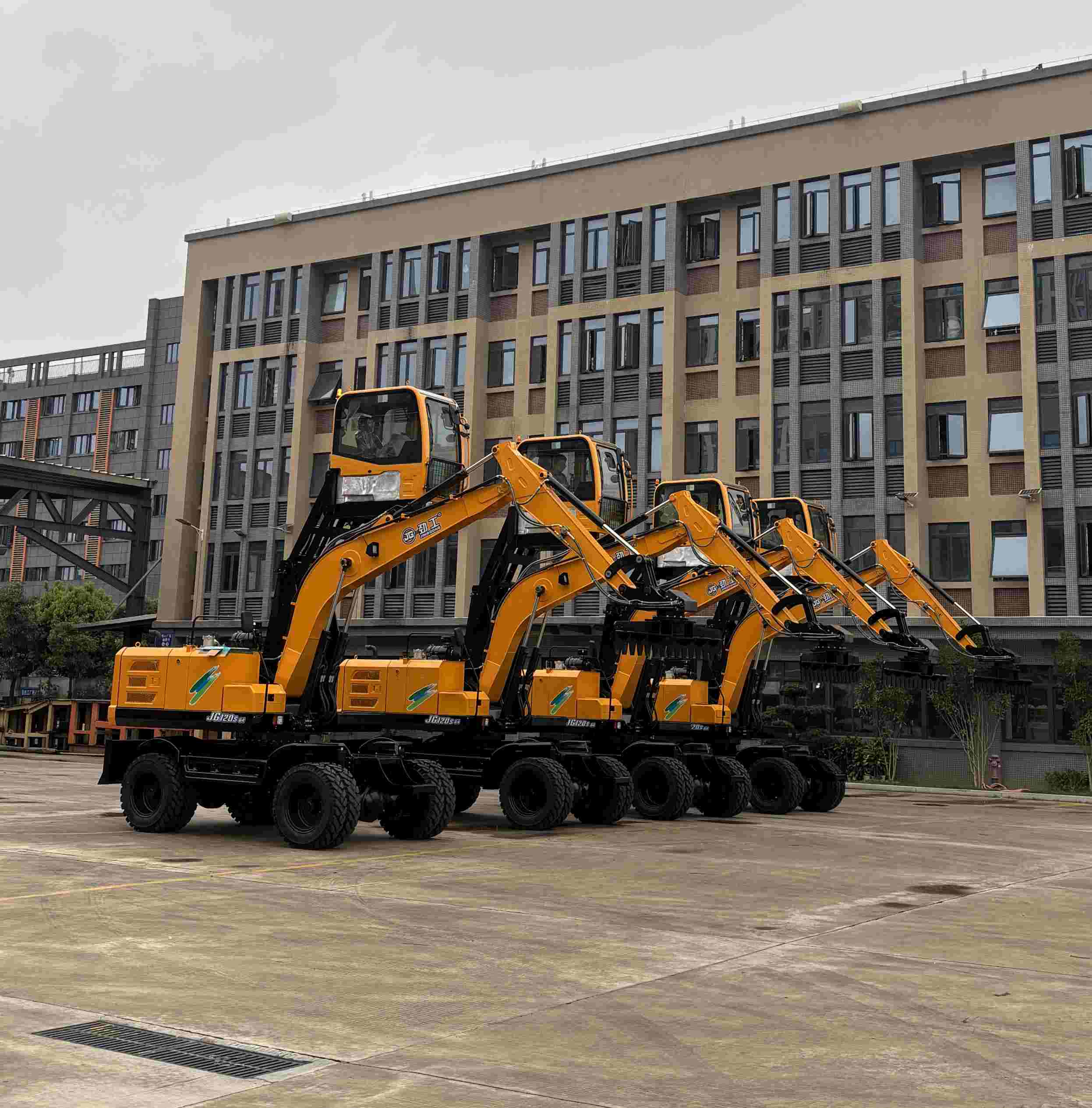 Railway Coal Leveling Machine: Wagon Height, Cab Lift & Efficiency